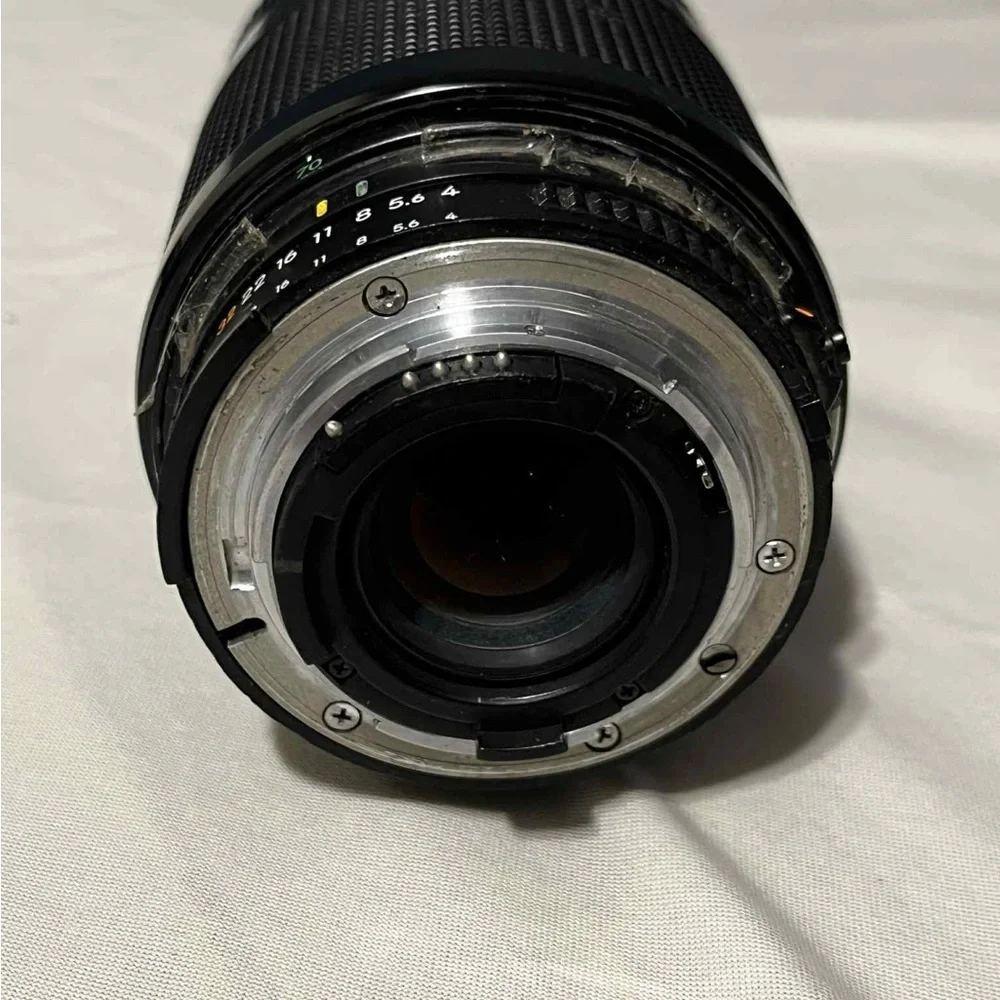 Nikon AF Nikkor 70-210mm f/4-5.6 D Lens ( Read Description)
